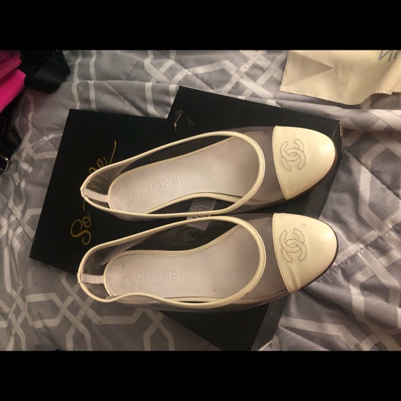 CHANEL CLEAR SLIP ON FLATS - Picture 3 of 7